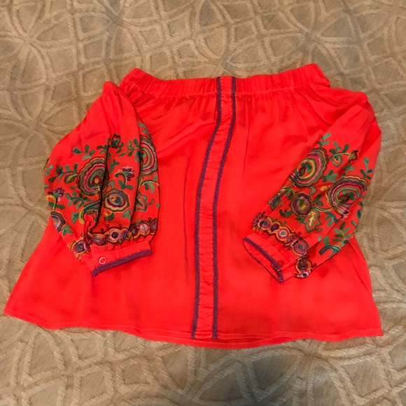 Gianni Bini Tops - Gianni Bini coral off the shoulder top